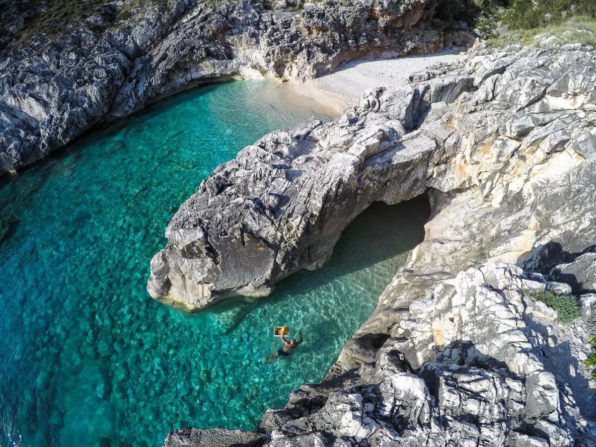 Noa Apartments Vlorë エクステリア 写真