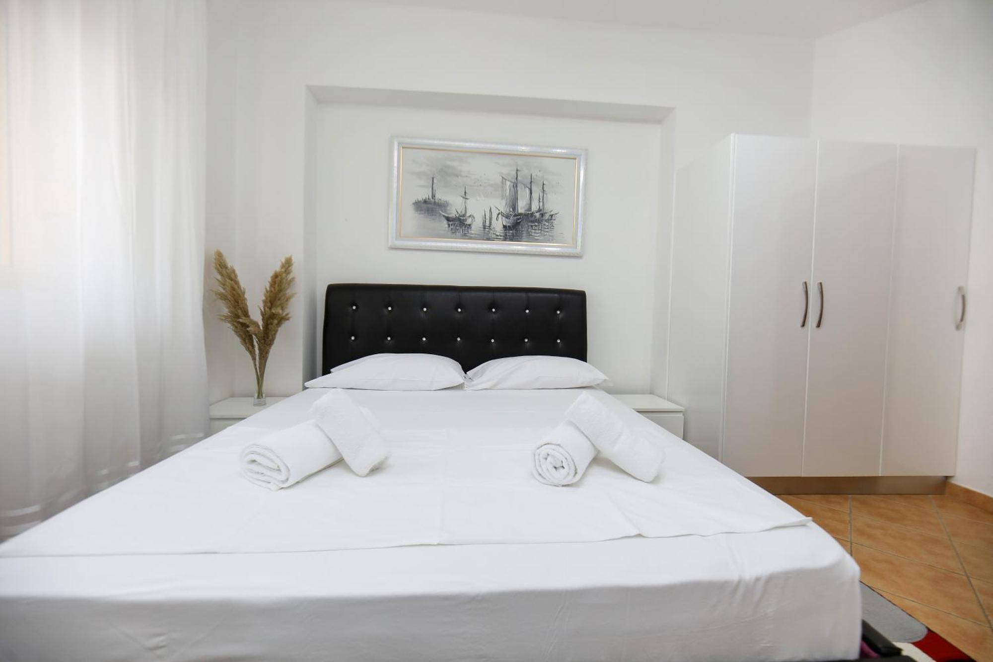 Noa Apartments Vlorë エクステリア 写真