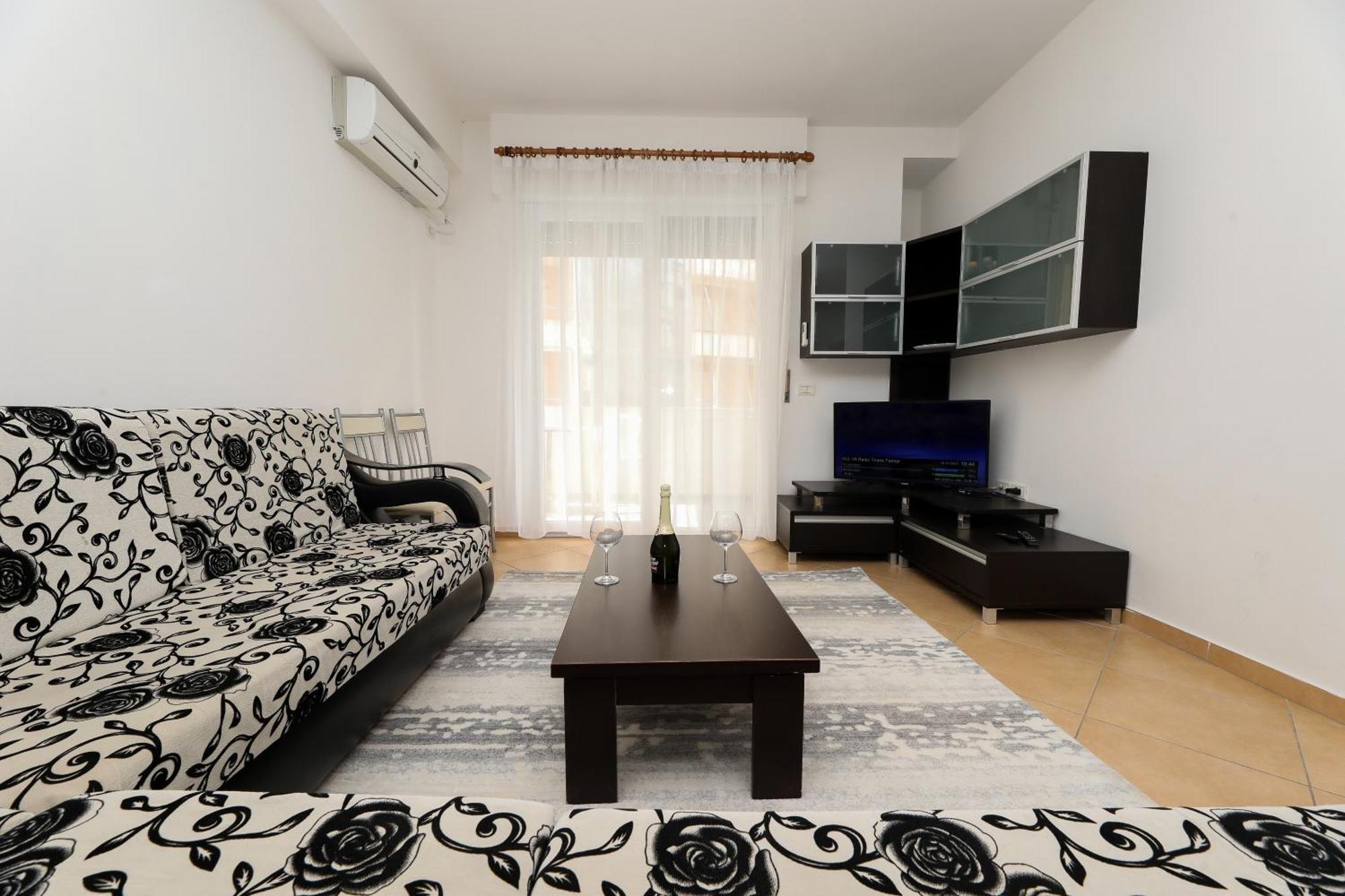 Noa Apartments Vlorë エクステリア 写真
